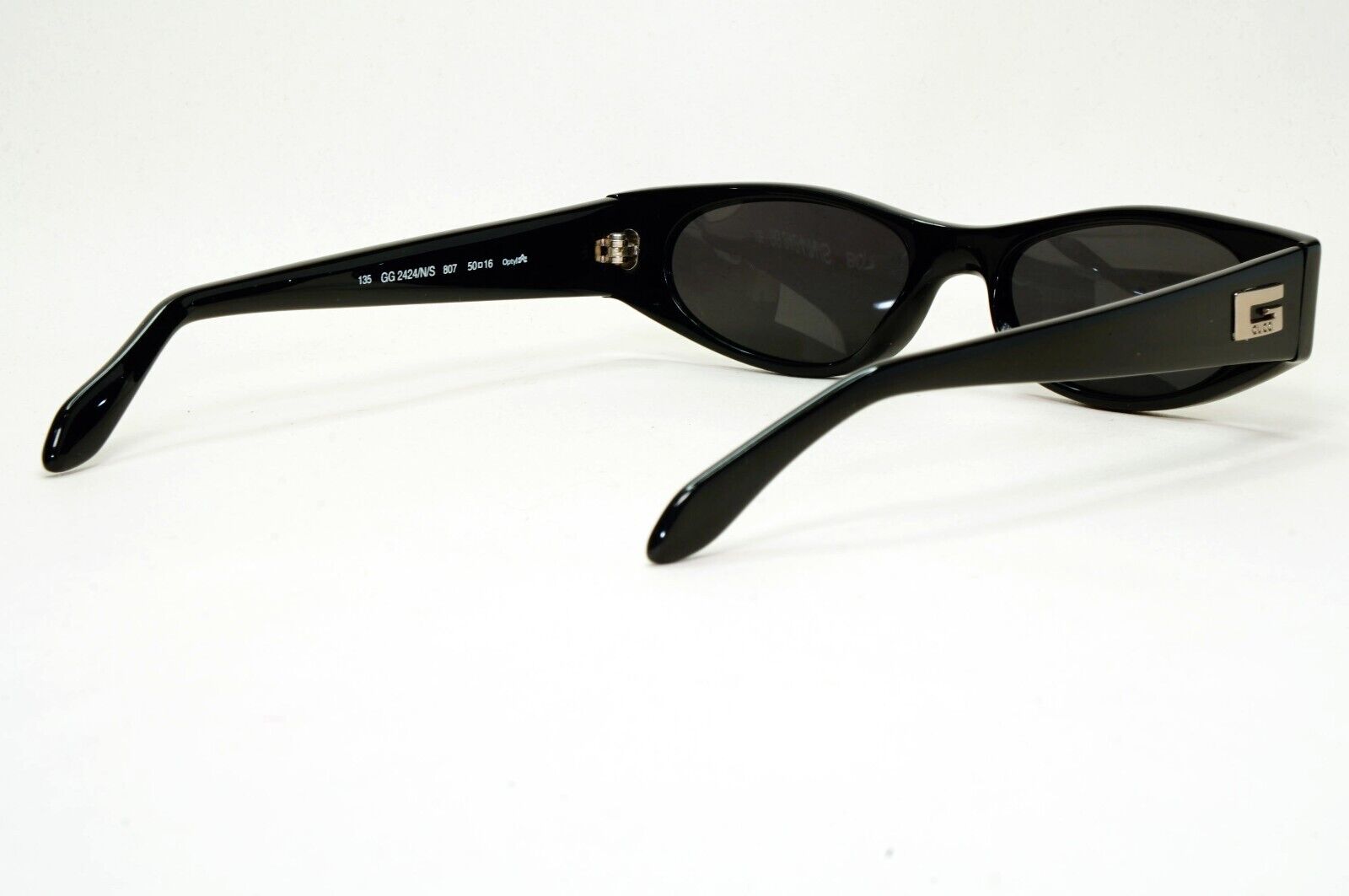 Gucci Sunglasses 1997 Vintage Black Rectangle Slim GG 2424/N/S 807 291024