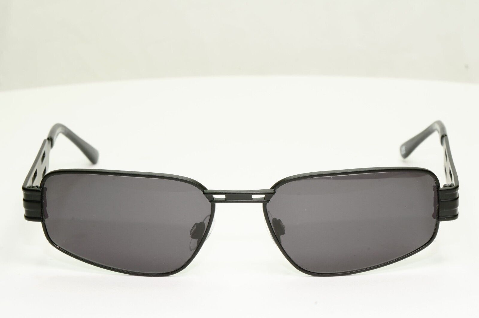 Versus Gianni Versace 1997 Sunglasses Vintage Black Rectangle MOD R07 COL 028