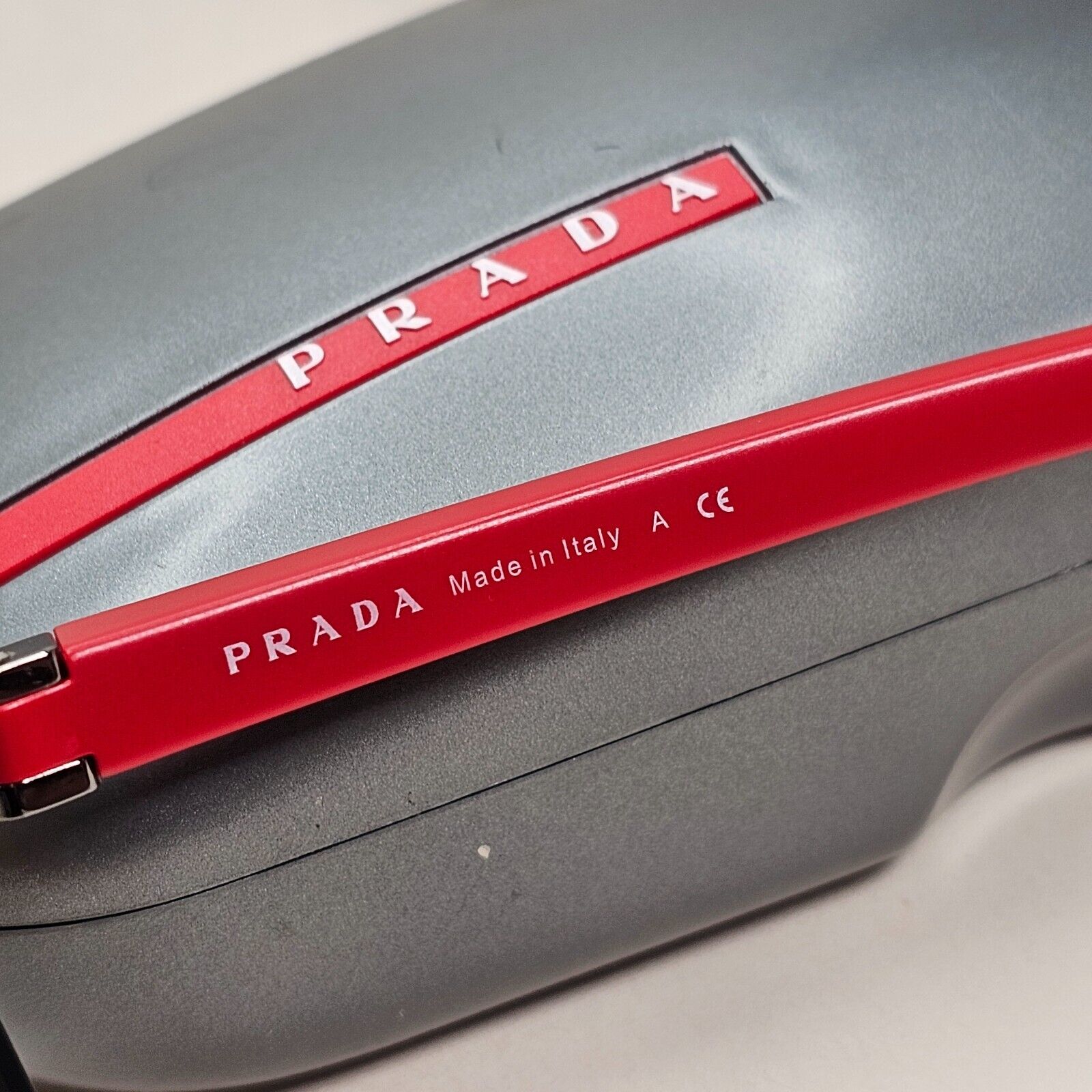 Prada Sunglasses 2010 Vintage Gunmetal Red Grey PS50LS SPS 50L 5AV-1A1 151024
