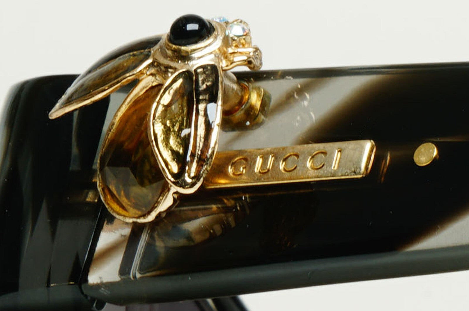 Gucci Sunglasses 2004 Vintage Gold Bee Grey Havana Rectangle GG 2904 EGP 52mm