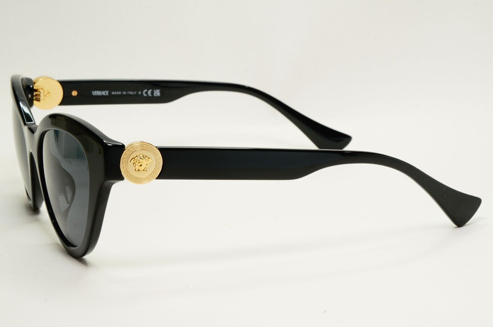 Versace Sunglasses Black Gold Medusa Glossy Cat Eye MOD 4435-F GB1/87 52mm