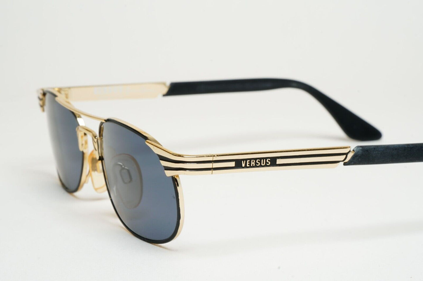 Versus Sunglasses 1996 by Gianni Versace Vintage Gold Black MOD F17 COL 39M