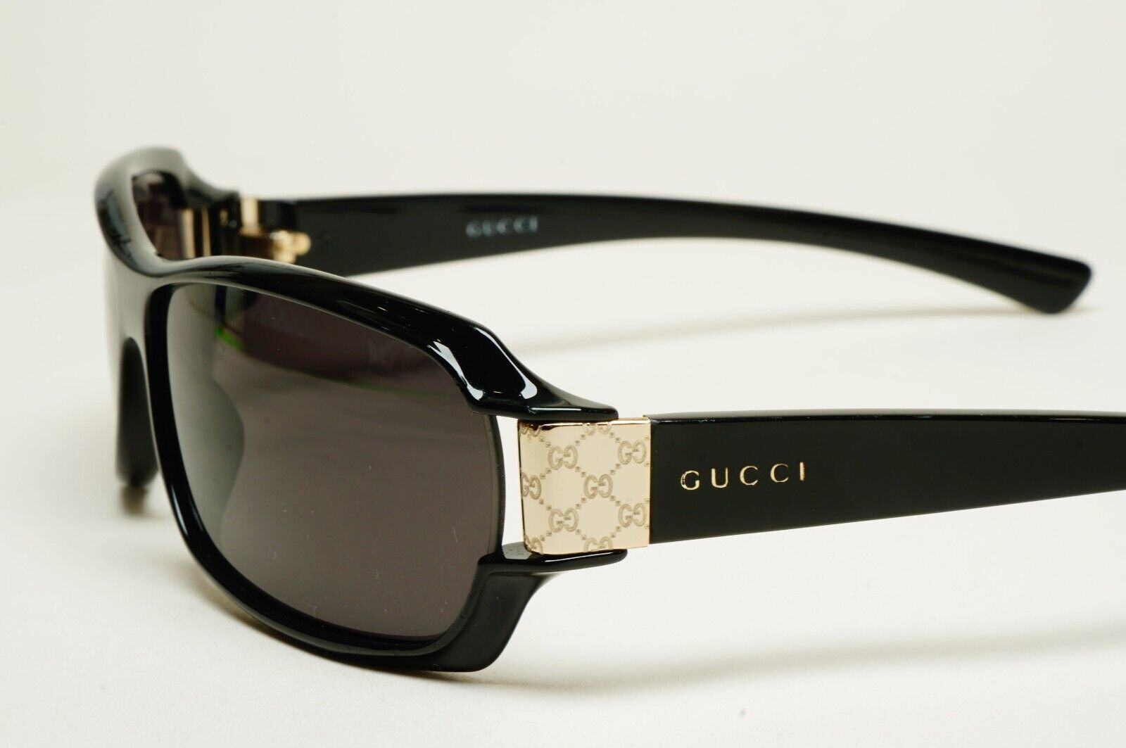 Gucci Sunglasses 1998 Vintage Black Gold Rectangle Unisex GG 2547/S PL4 180125