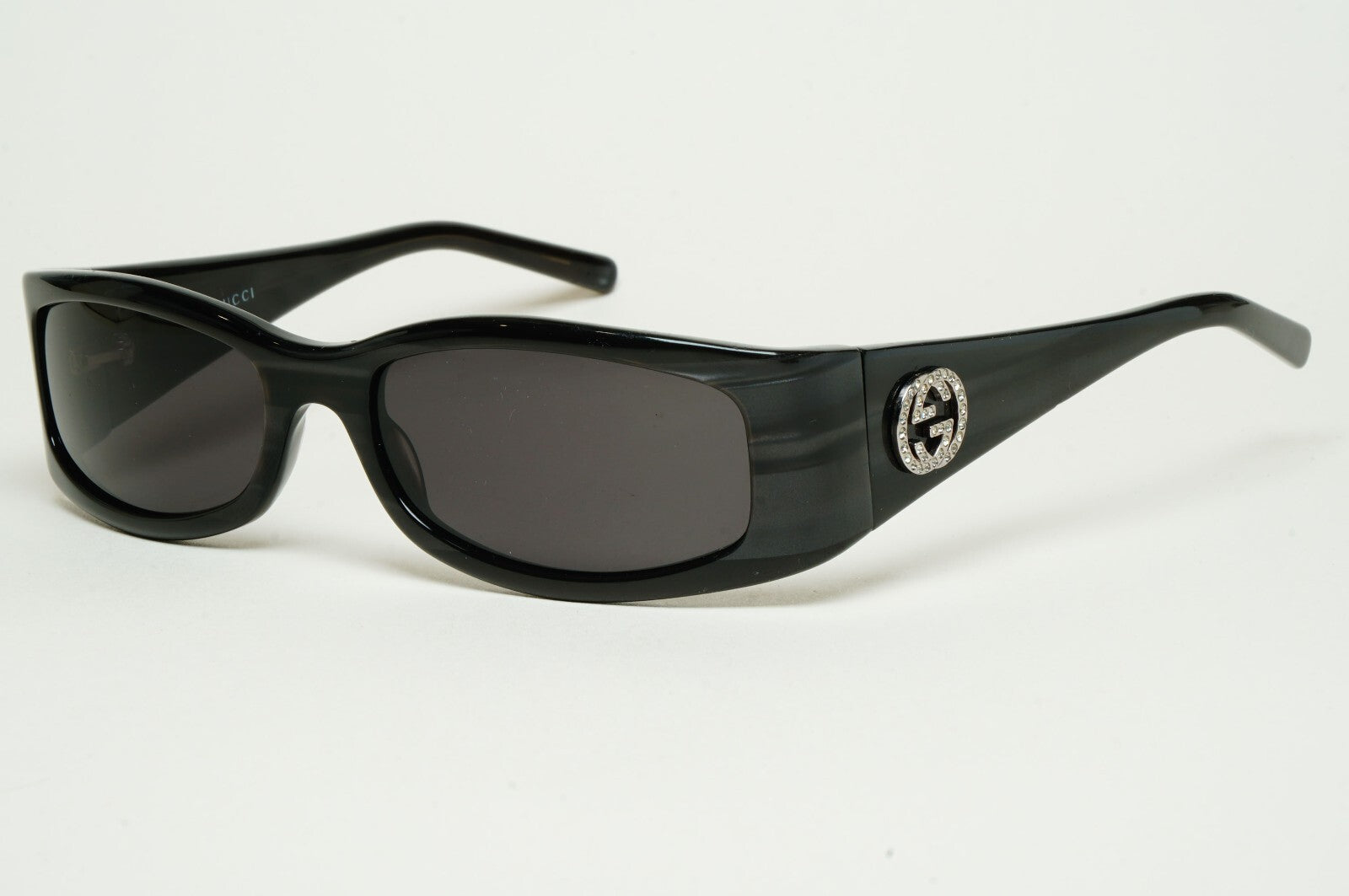 Gucci Sunglasses 1999 Vintage Dark Grey Rectangle Small GG 2526/S AD7 070325