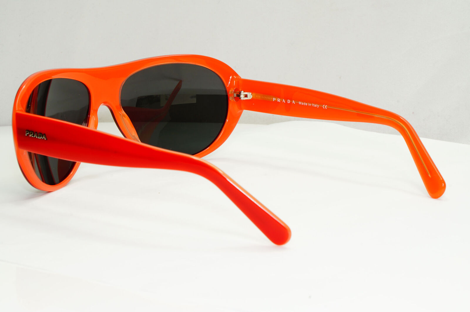 Prada 2005 Vintage Sunglasses Red Orange Black PR14FS SPR 14F 5AX-1A1 251122