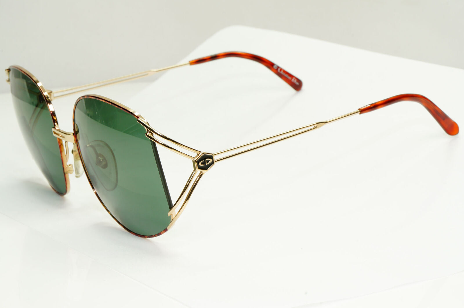 Dior 1990s Vintage Sunglasses Austria Gold Brown Green Square 2590 41 251122
