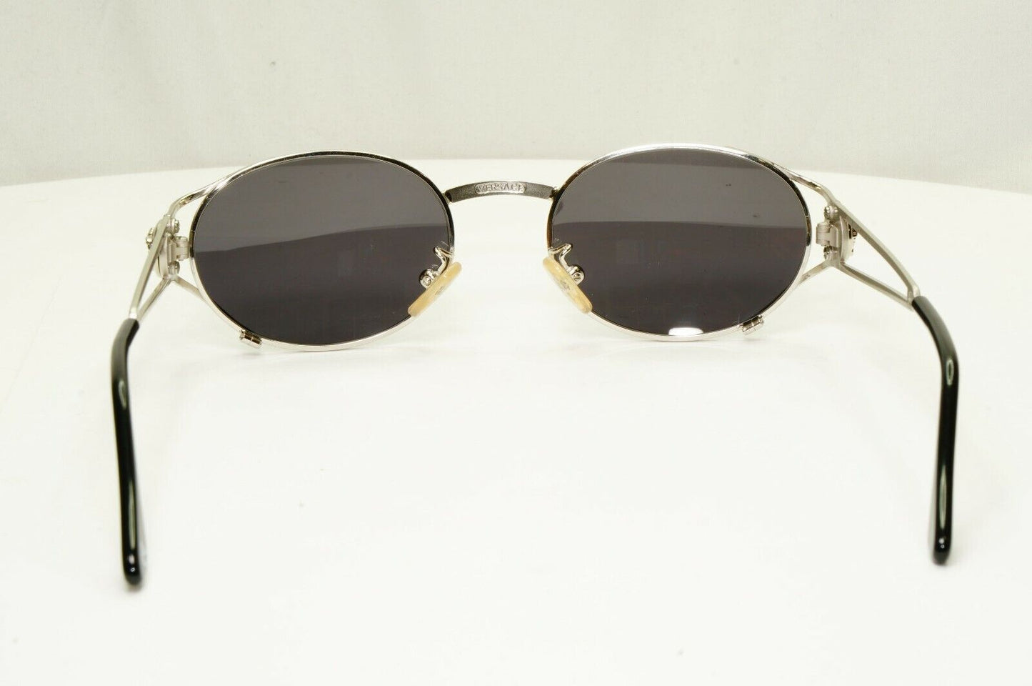 Gianni Versace 1996 Vintage Silver Medusa Oval Metal Sunglasses MOD G98 COL 26M