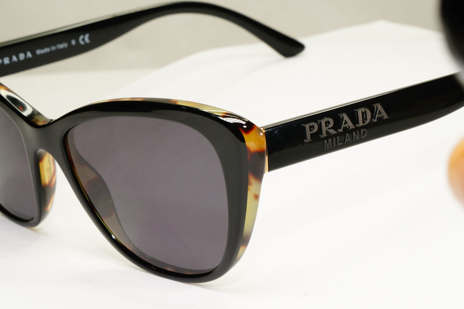 Prada Sunglasses Black Square Glossy PR04WV VPR 04W 389-1O1 180323