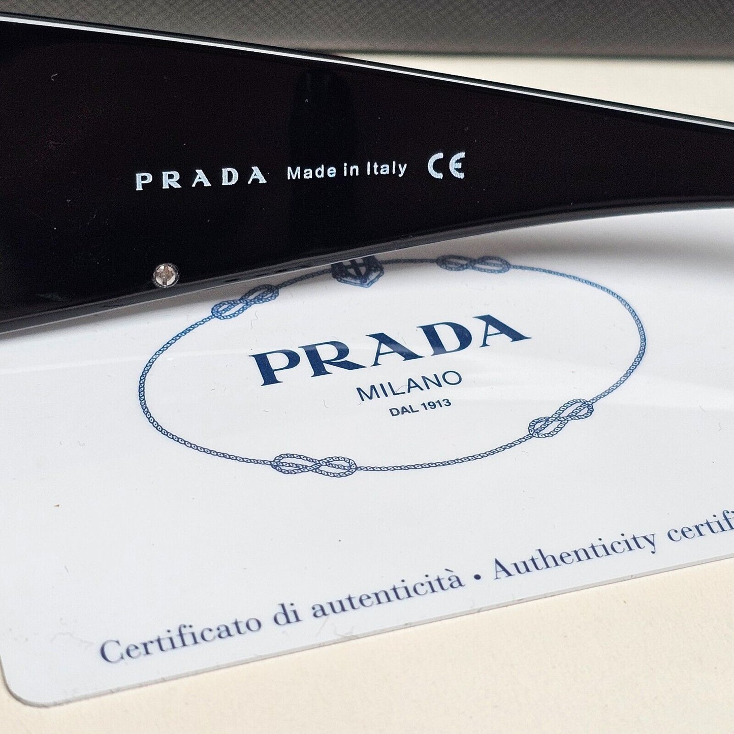 Prada Sunglasses 2007 Vintage Black Saffiano Crest PR11HS SPR 11H 7JS-1A1 070125