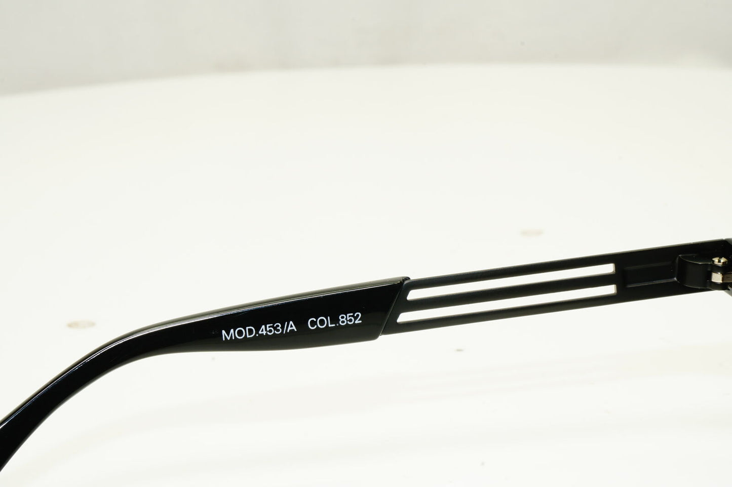 Gianni Versace 1996 Mens Unisex Vintage Black Sunglasses MOD 453/A COL 852