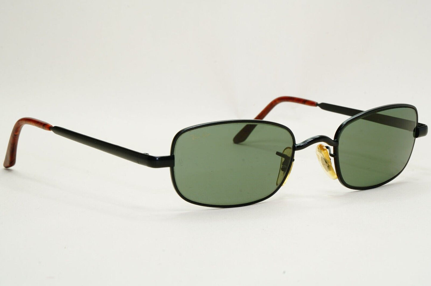 Ray-Ban Sunglasses Vintage 1999 Bausch & Lomb Black Green W2951  081124