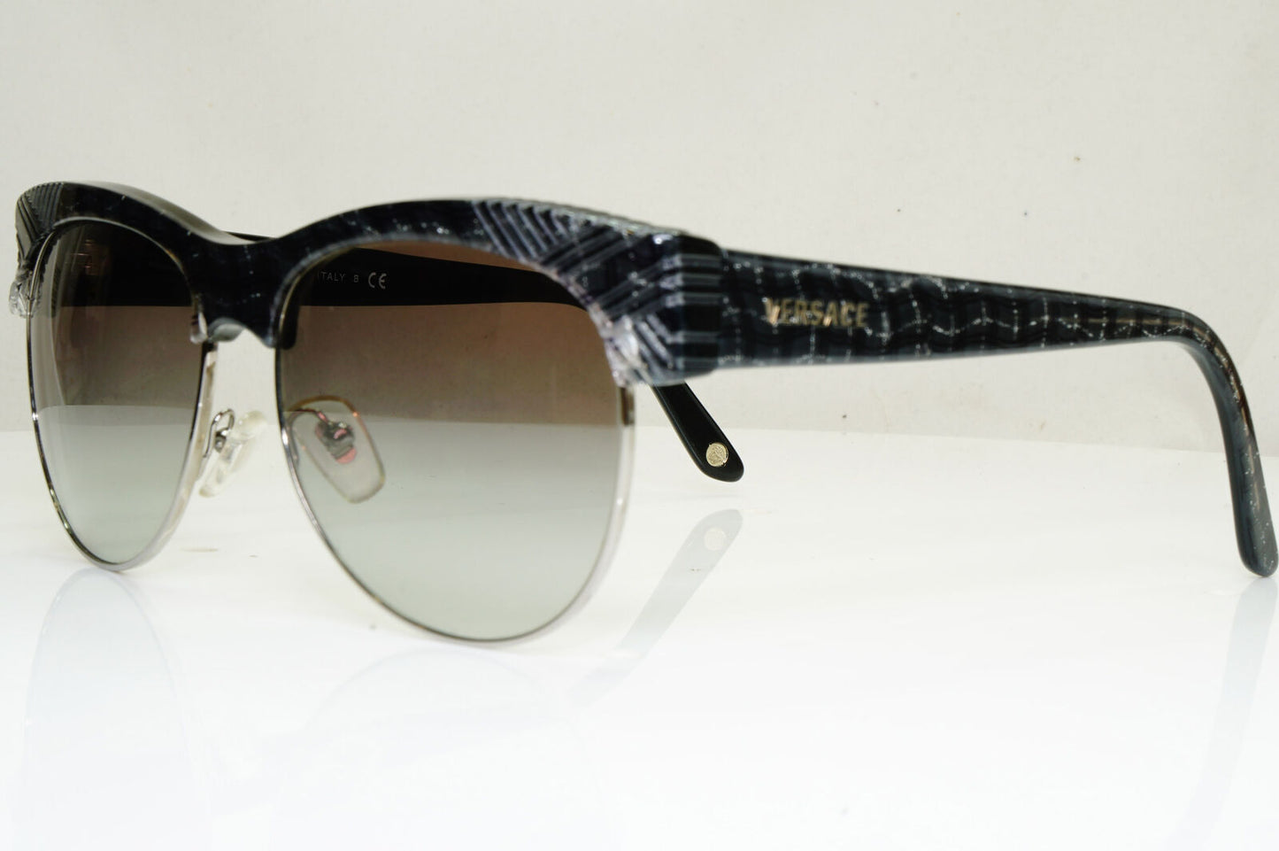 Authentic VERSACE Womens Vintage Sunglasses Black Square 4222 957/11 231021