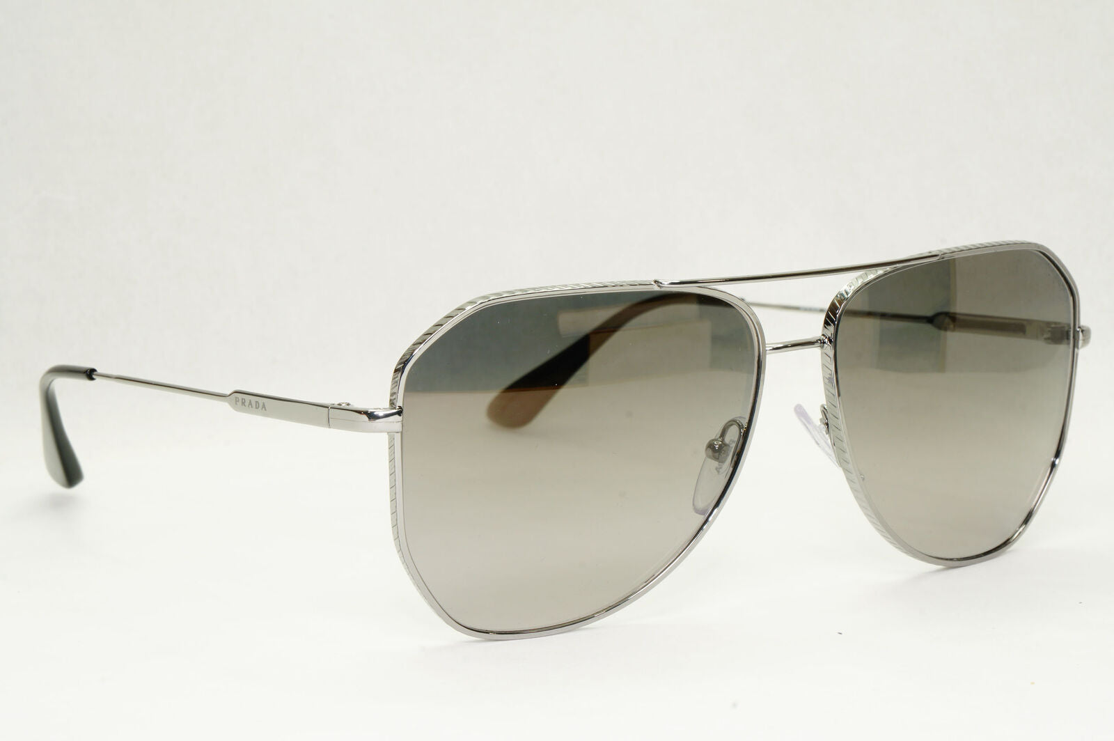 Prada Sunglasses Polarized Glass Lens Gunmetal Grey Smoke PR63XS SPR 63X 5AV-09G