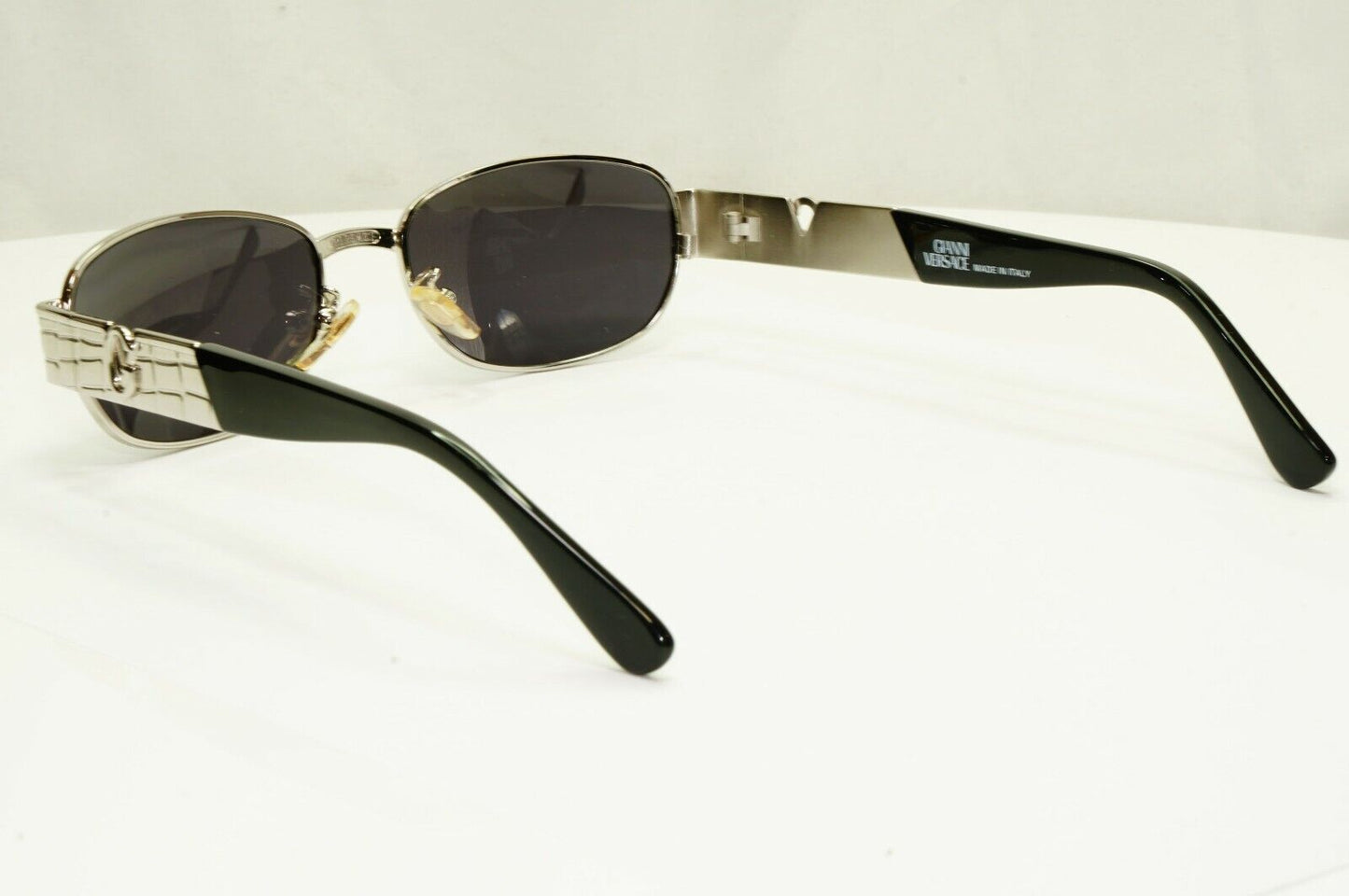 Gianni Versace 1996 Vintage Silver Rectangle Metal Sunglasses MOD S21 COL 26M