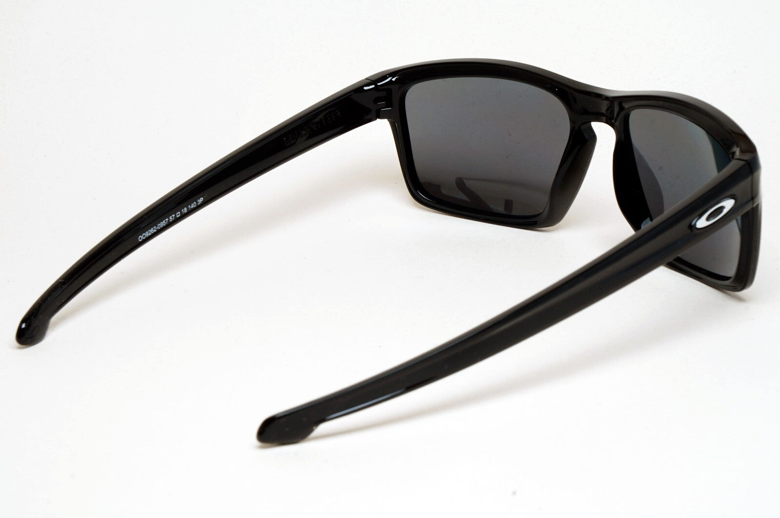 Oakley Sunglasses Polarized Sliver Black Polished Iridium Glossy OO 9262 09
