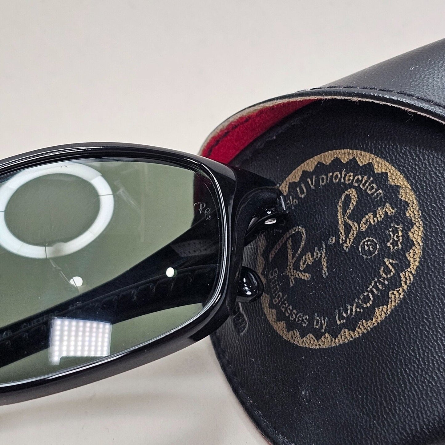 Ray-Ban Sunglasses 2005 Vintage Black Green Glass RB 2046 Cutters 601 011124
