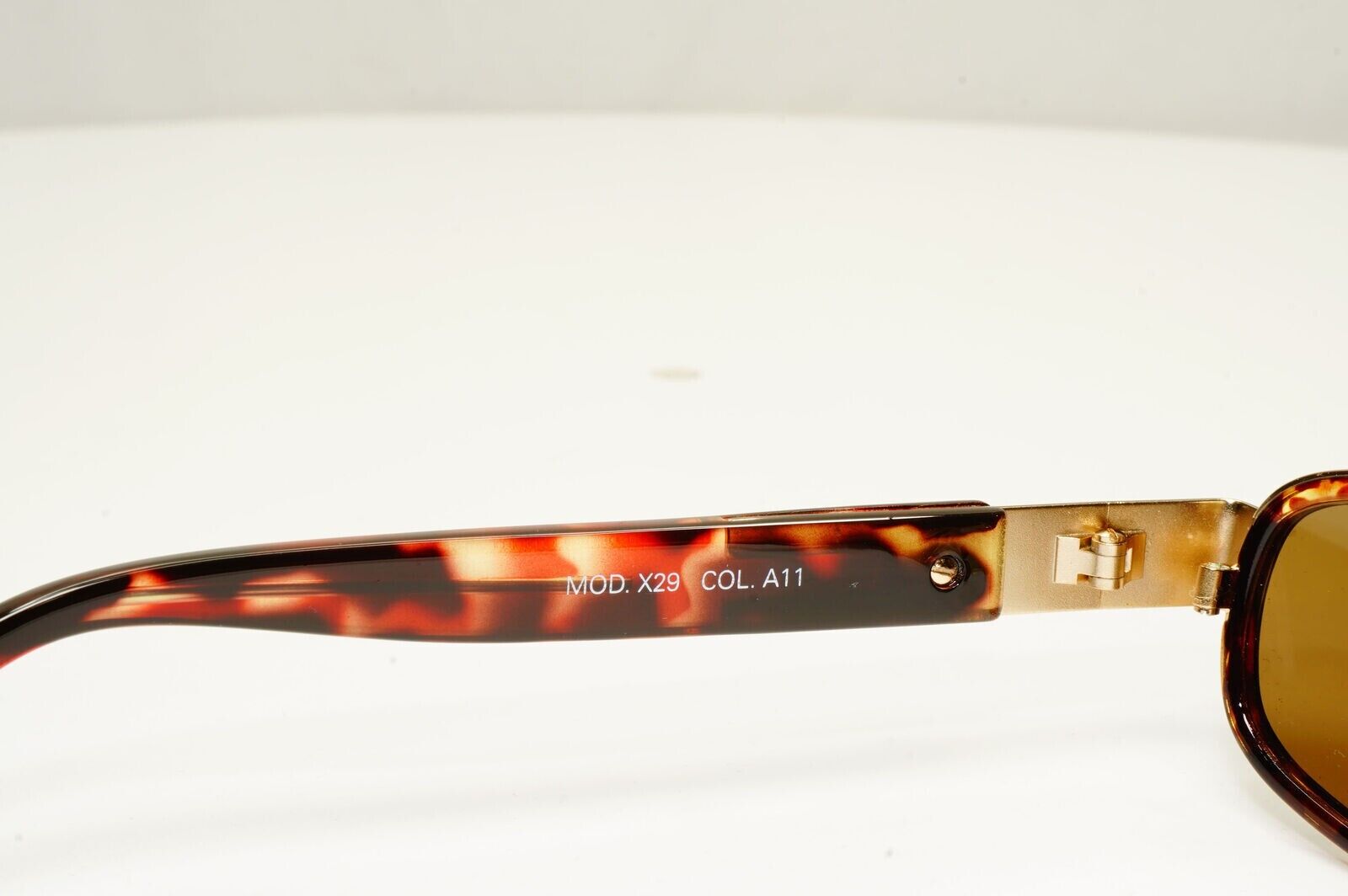 Gianni Versace 1996 Vintage Brown Gold Medusa Metal Sunglasses MOD X29 COL A11