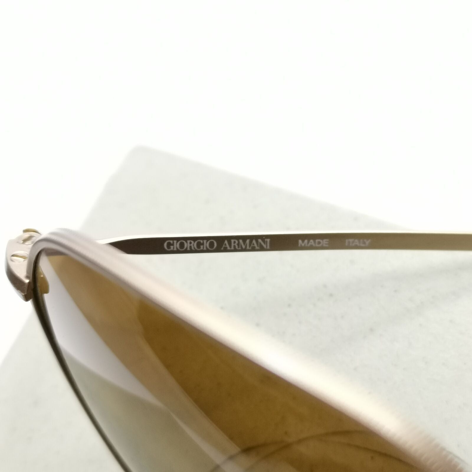 Authentic Giorgio Armani 1997 Vintage Sunglasses Metal Gold Mens Womens 619 703