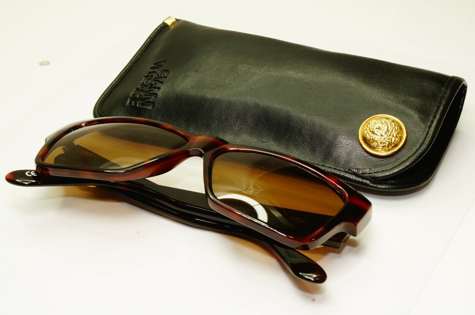Gianni Versace 1993 Vintage Gold Sunglasses Medusa MOD 372 /DM COL 900 TO Biggie