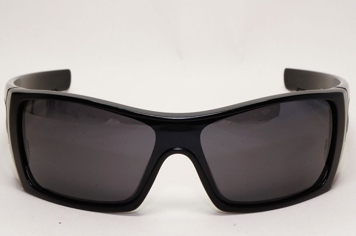 Oakley Sunglasses Batwolf Polarized Black Matte Shield Visor OO 9101 04 041124