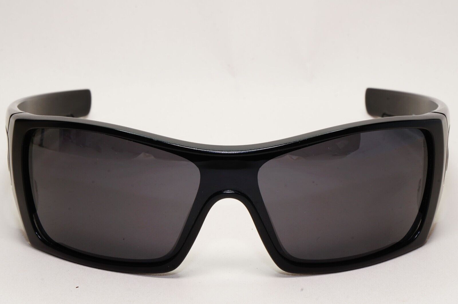Oakley Sunglasses Batwolf Polarized Black Matte Shield Visor OO 9101 04 041124