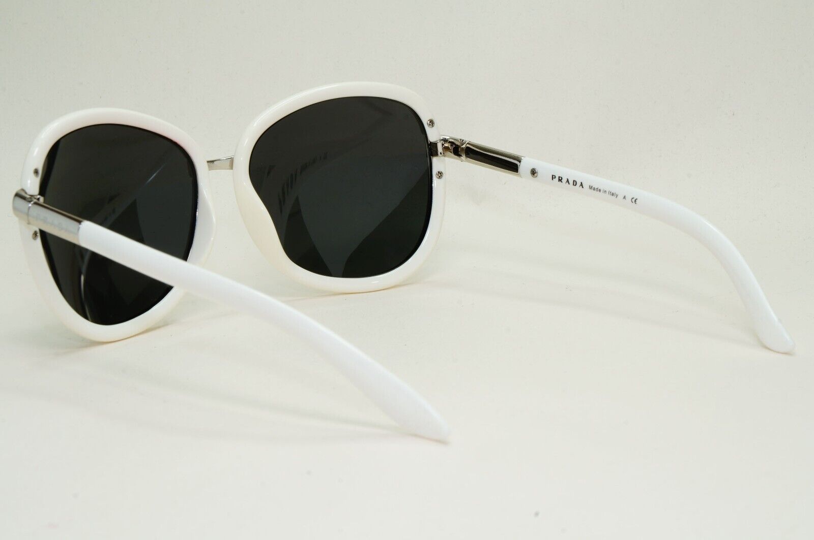 Prada Sunglasses 2008 Vintage White Black Silver PR62LS SPR 62L 1BC-6S1 141024