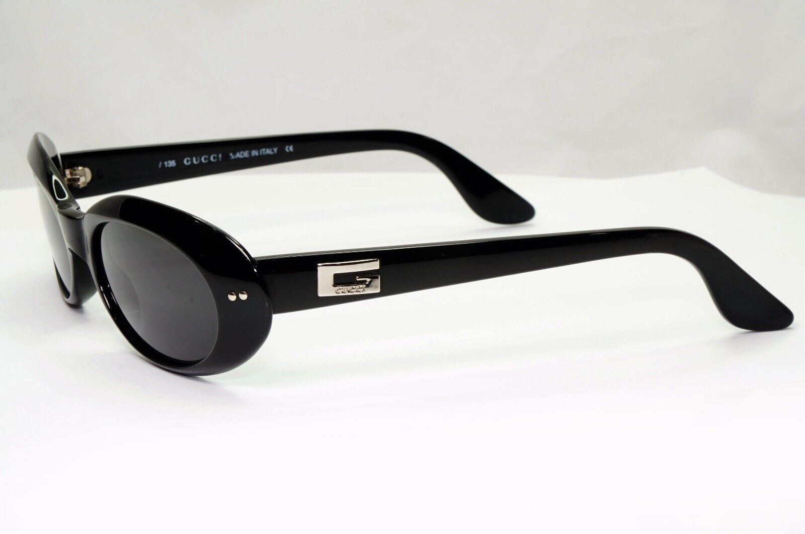 Gucci Sunglasses 1997 Vintage Black Silver Womens Oval GG 2413/N/S 807 301224