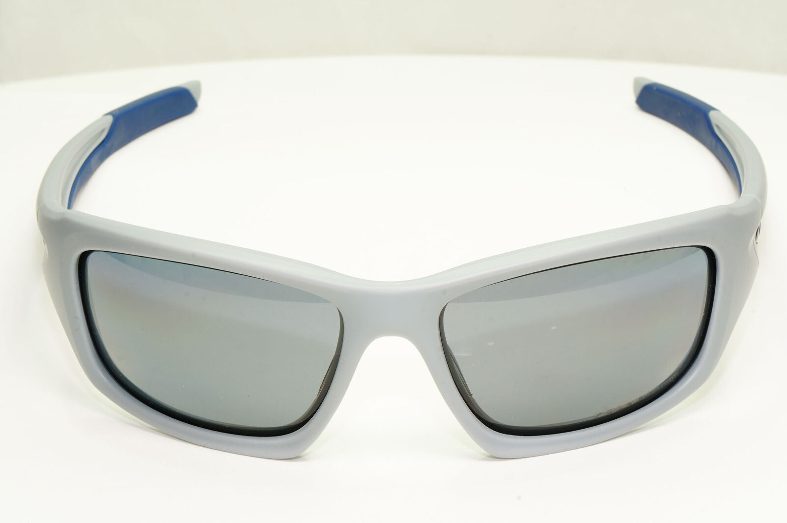 Oakley Valve Polarised Sunglasses Grey Fog Matte Blue Sport Wrap OO 9236 05
