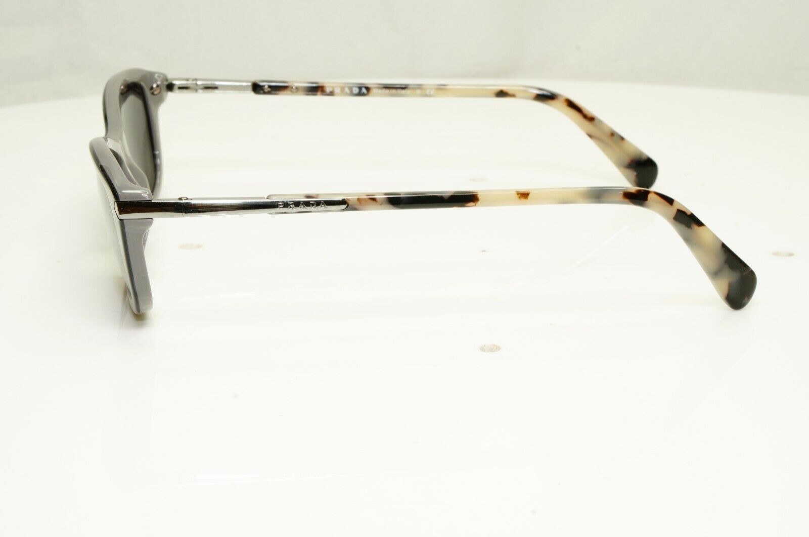 Authentic PRADA Womens Vintage Sunglasses Grey HAVANA VPR 04P TFN-101 27735