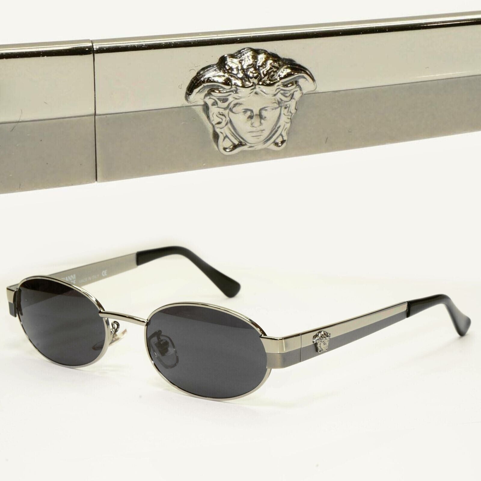 Gianni Versace 1996 Vintage Silver Medusa Oval Metal Sunglasses MOD X32 COL 029