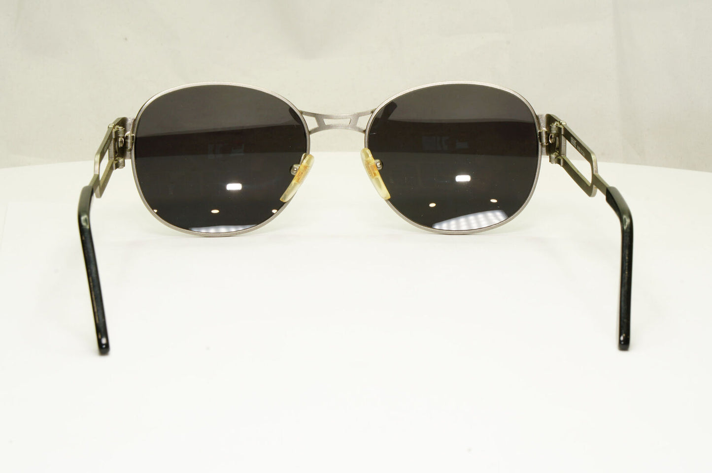 Gianni Versace 1996 Vintage Mens Silver Medusa Metal Sunglasses MOD S57 COL 77M