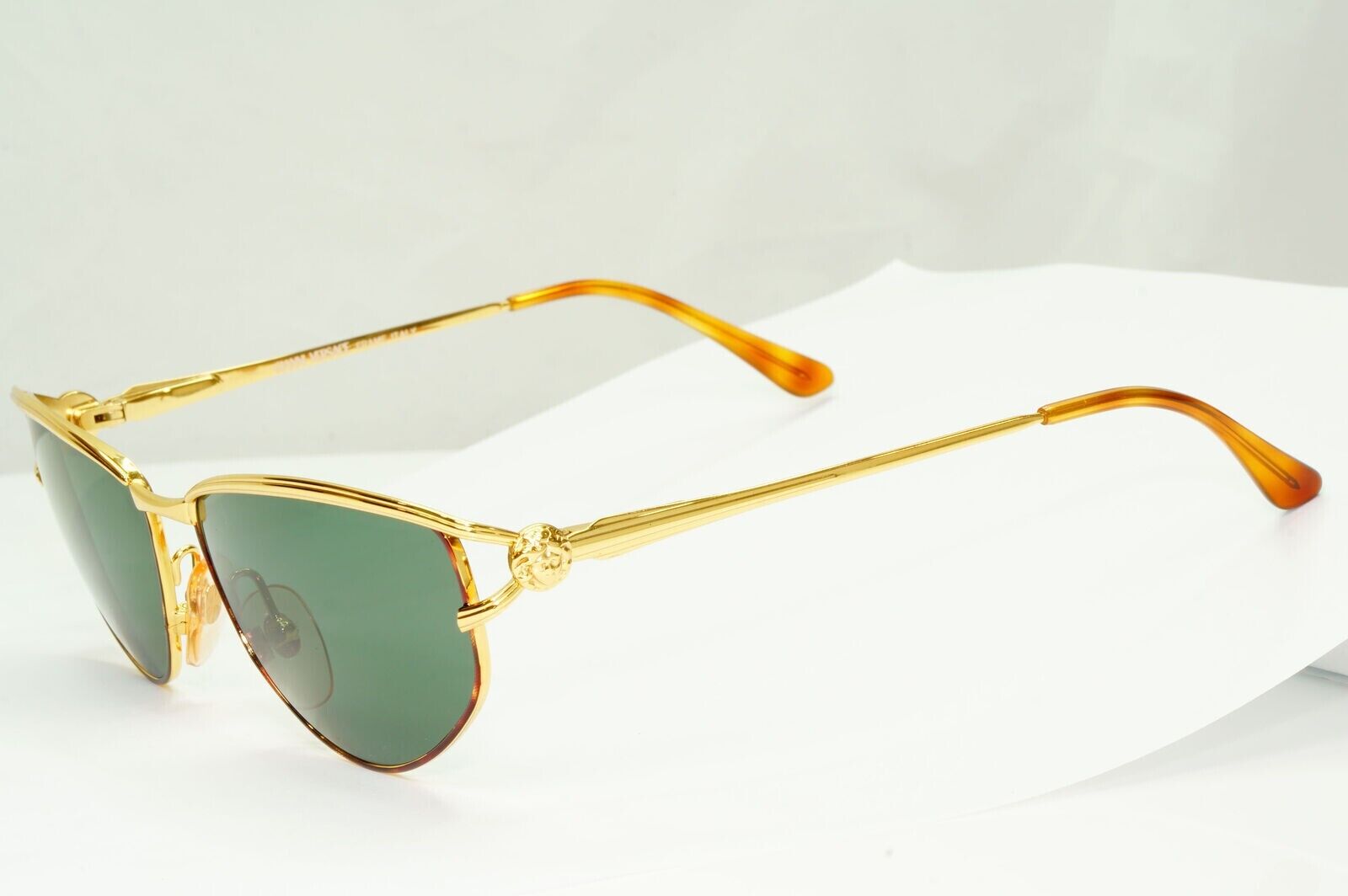 Gianni Versace 1995 Sunglasses Vintage Gold Green Square Metal MOD V95 COL 07M