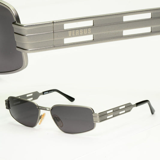 Versus Gianni Versace 1997 Sunglasses Vintage Matte Silver Black MOD R07 COL 77M
