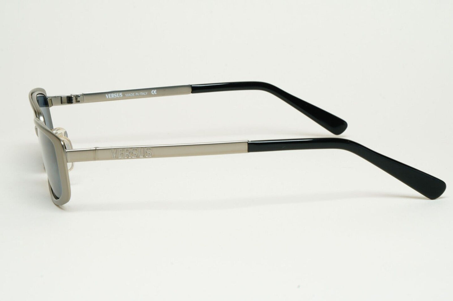 Versus Sunglasses 1996 by Gianni Versace Vintage Gunmetal Blue MOD R36 COL 948