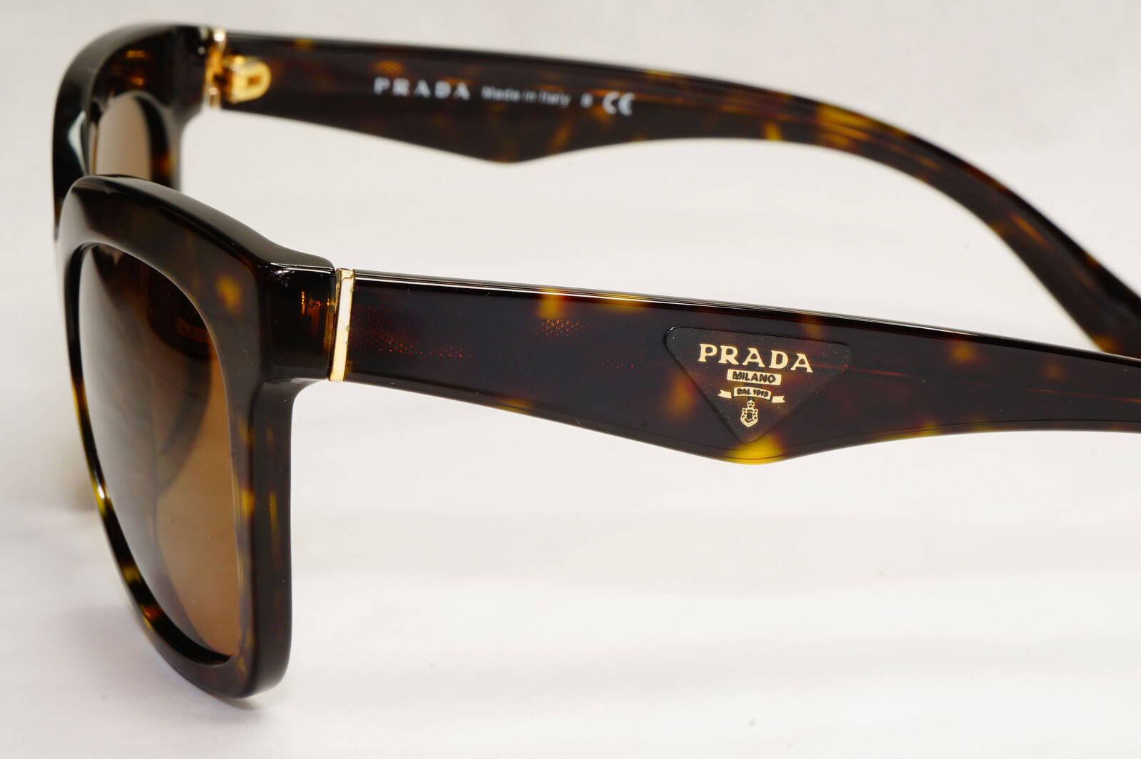 Prada Sunglasses 2015 Vintage Triangle Logo Square PR24QS SPR 24Q 2AU-3D0 130224