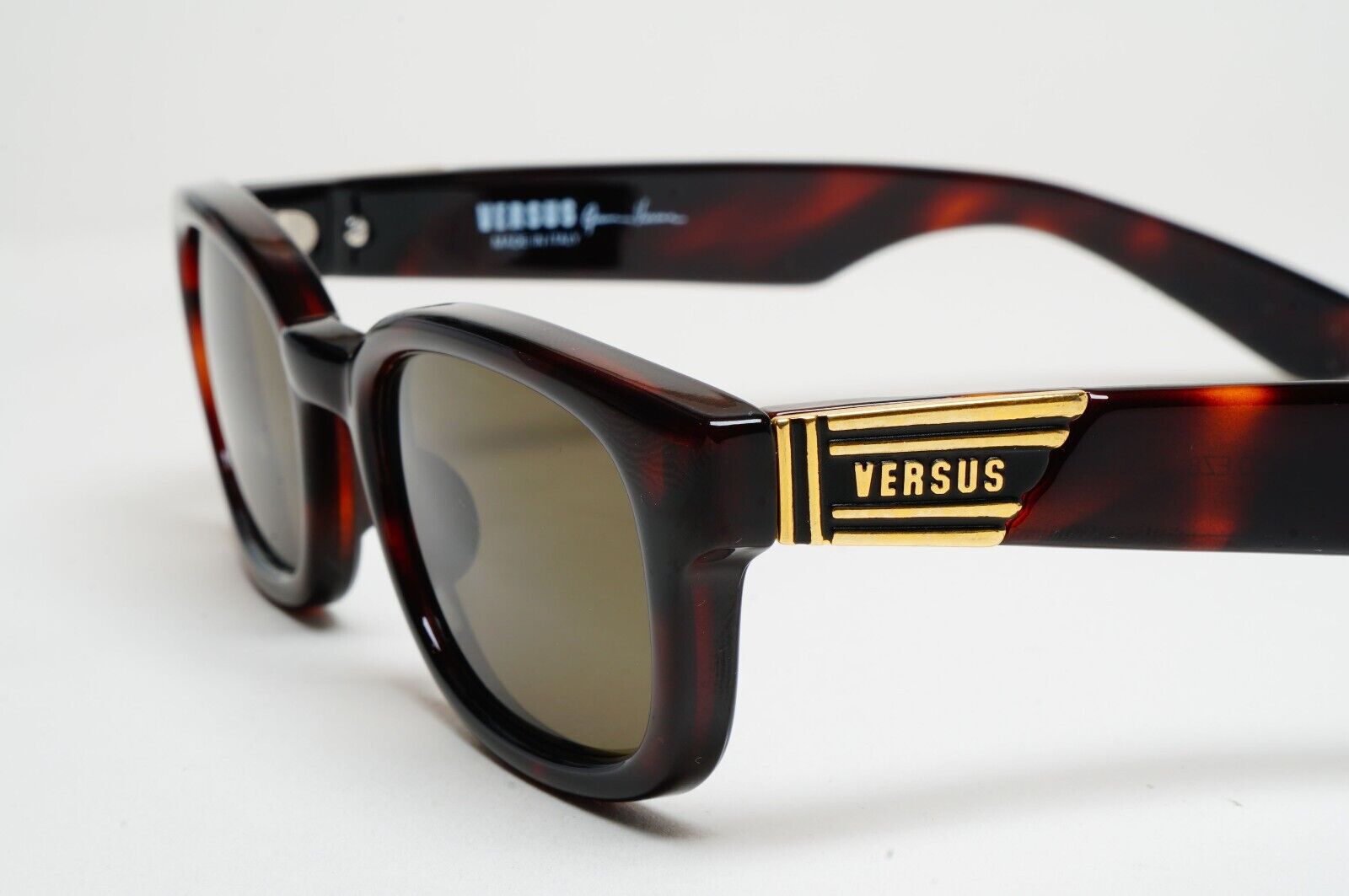 Versus Sunglasses 1996 by Gianni Versace Vintage Brown Gold MOD EZ8 COL 649