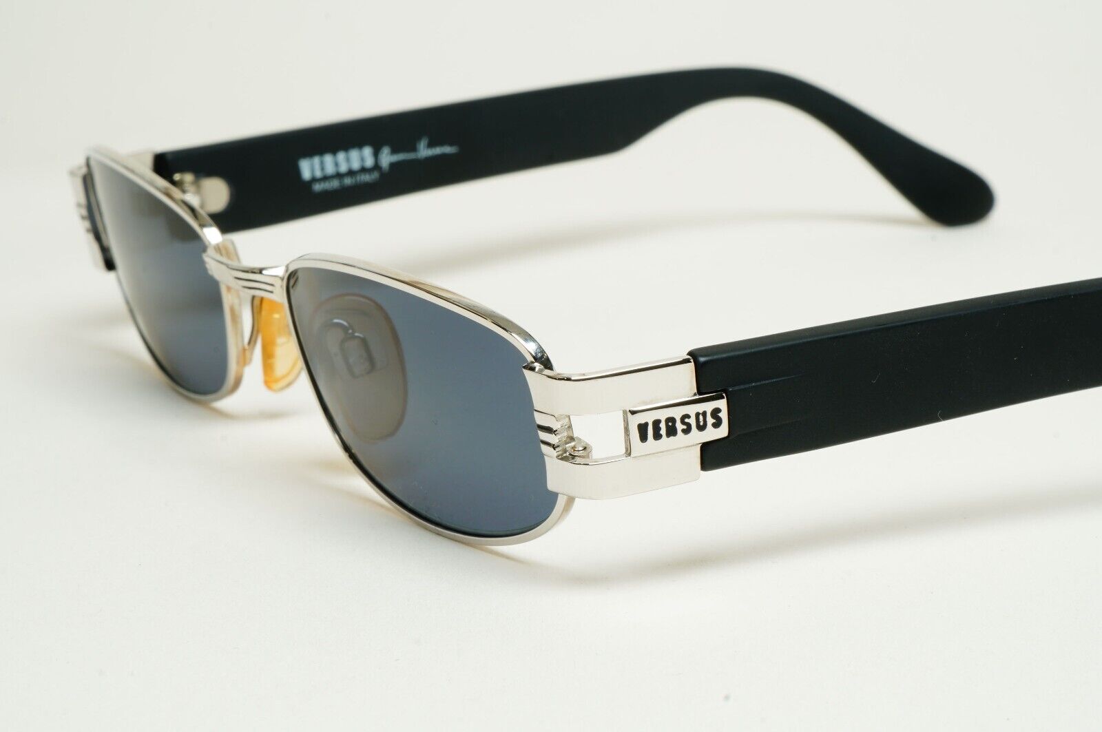 Versus Sunglasses 1996 by Gianni Versace Vintage Silver Black MOD F31 COL 12M