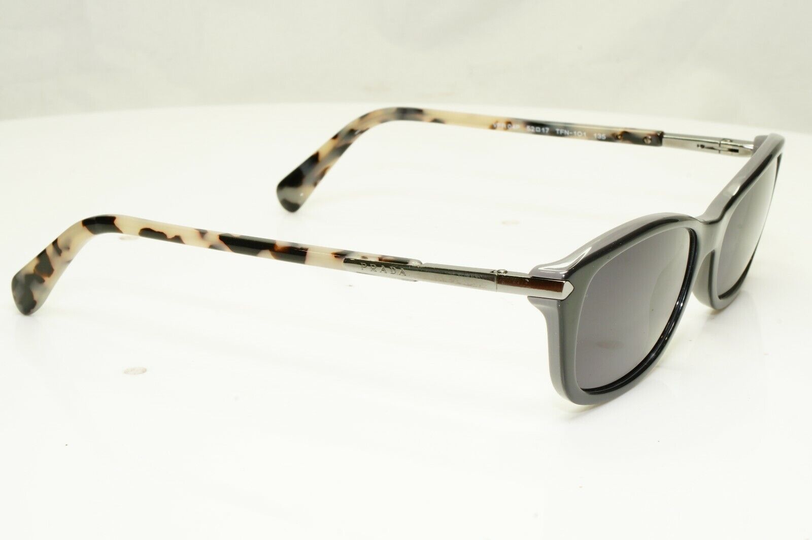 Authentic PRADA Womens Vintage Sunglasses Grey HAVANA VPR 04P TFN-101 27735