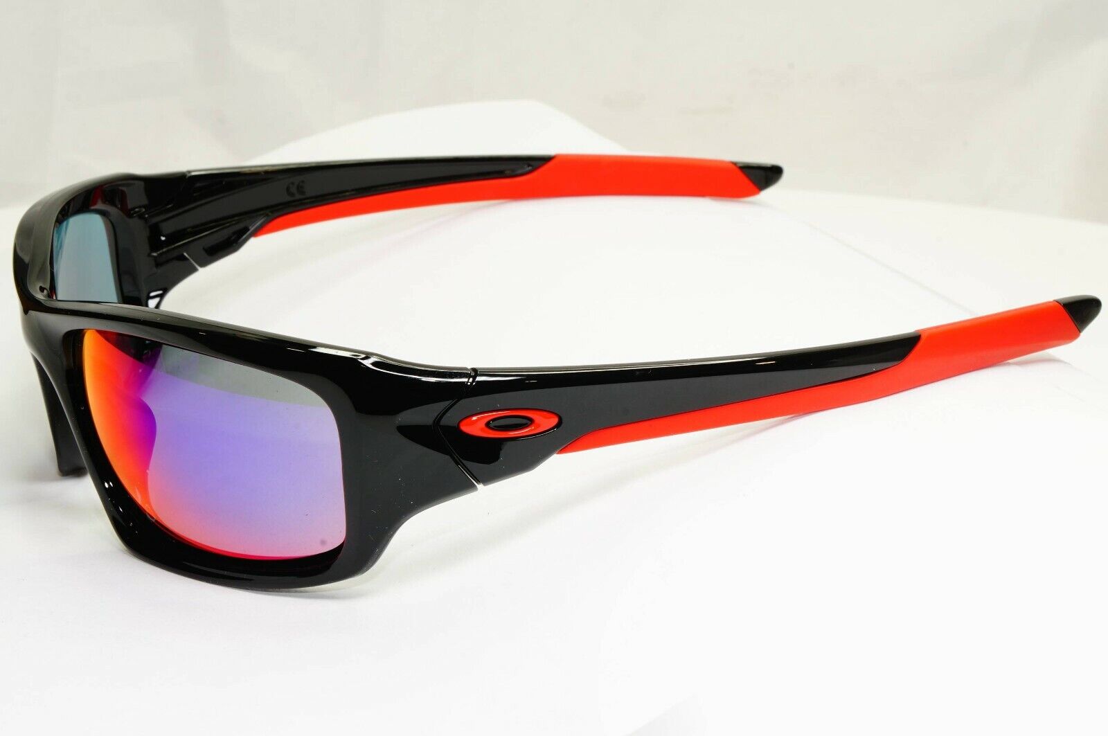 Authentic Oakley Mens Valve Sunglasses Black Red Iridium Mirror OO 9236-02