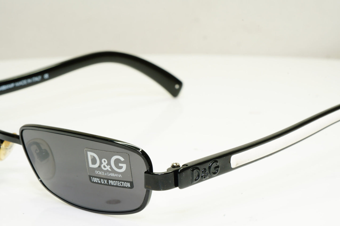 Authentic DOLCE & GABBANA Mens Vintage Sunglasses White D&G 2068 715 30780