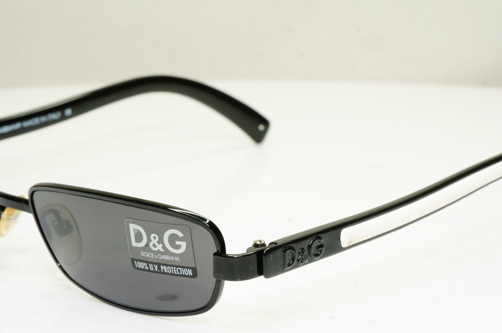 Authentic DOLCE & GABBANA Mens Vintage Sunglasses White D&G 2068 715 30780