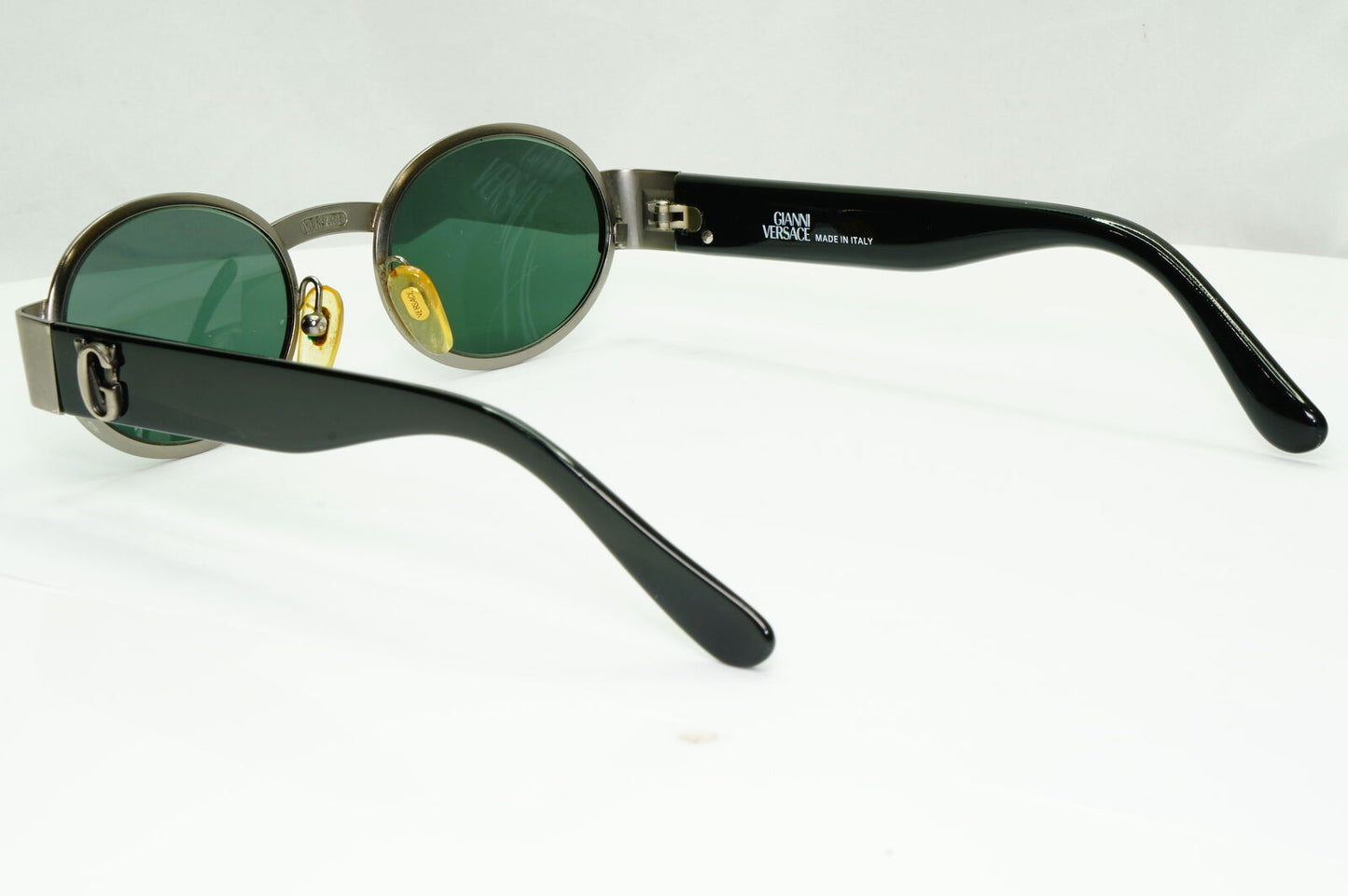 Gianni Versace 1996 Sunglasses Oval Green Black Silver GV MOD S48 COL 948 050822