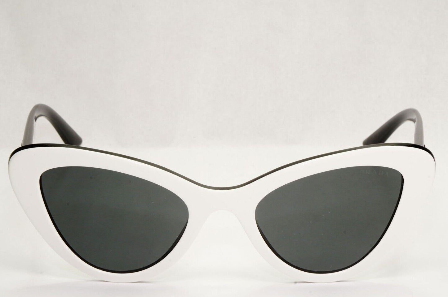 Prada Sunglasses White Black Cat Eye Milano Designer PR13YS SPR 13Y 10A-5S0 [a]