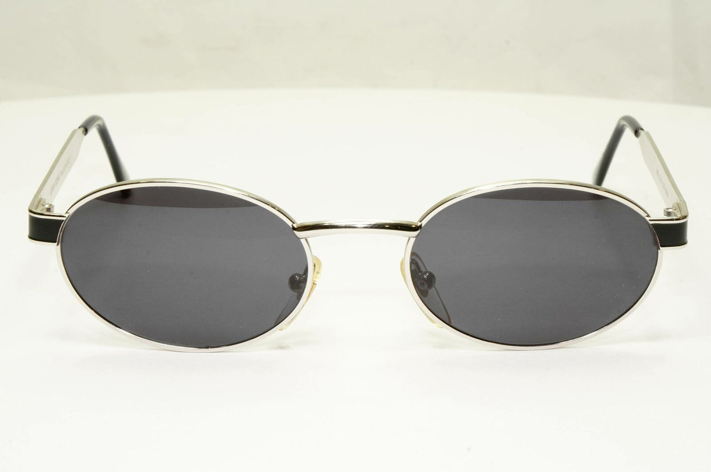 Gianni Versace 1996 Vintage Silver Black Oval Metal Sunglasses MOD S58 COL 56M