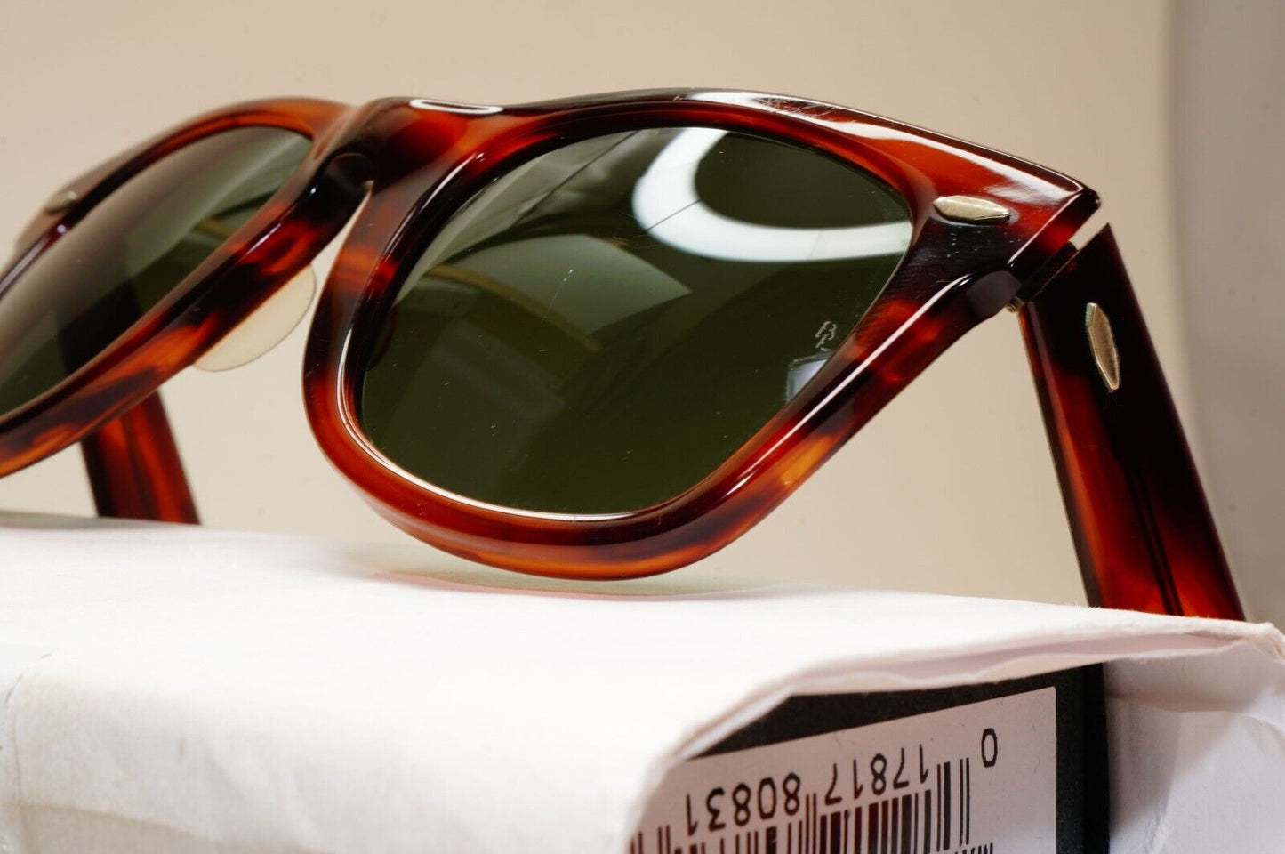 Ray-Ban Sunglasses 1992 Vintage Bausch Lomb Brown Wayfarer Tortoiseshell 021124
