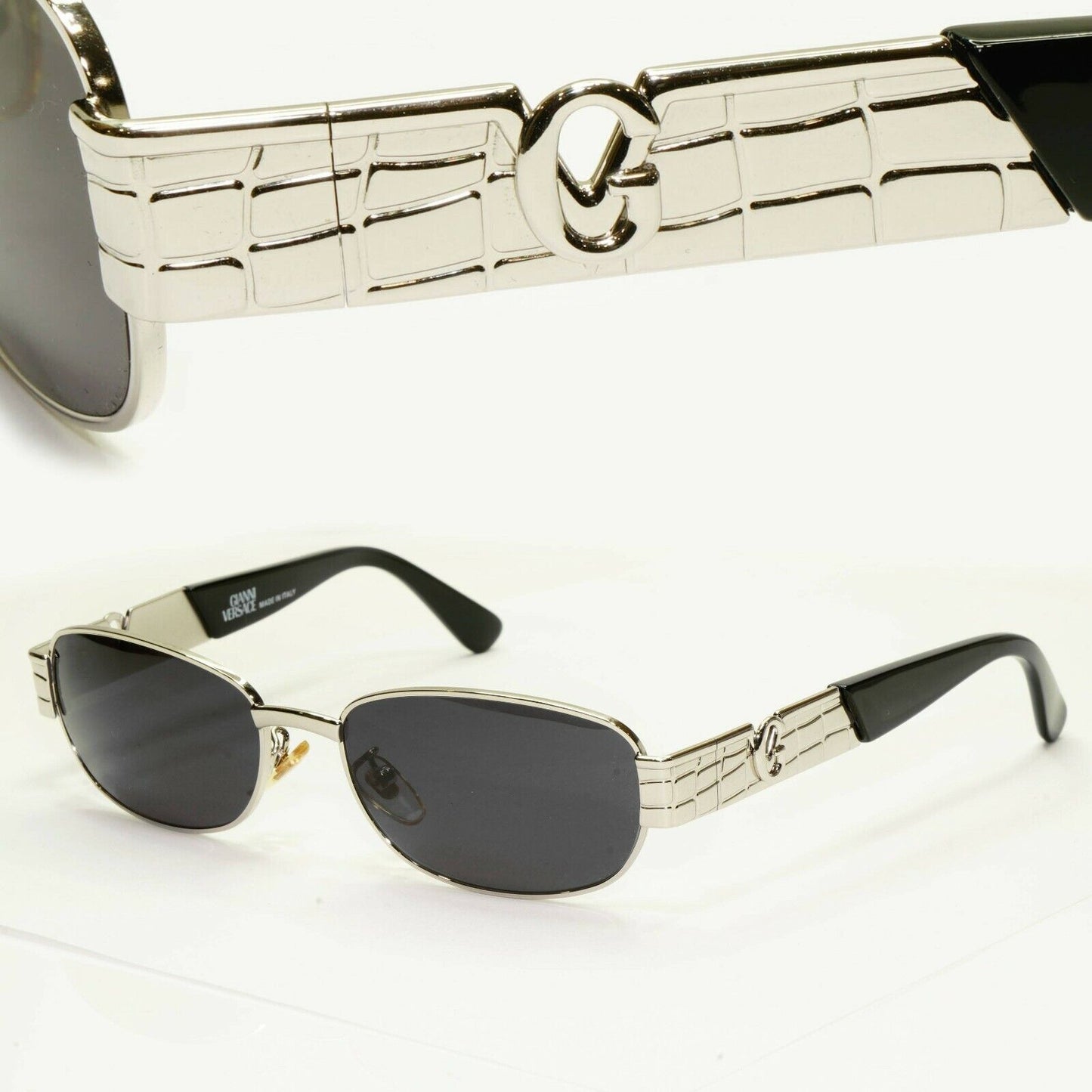 Gianni Versace 1996 Vintage Silver Rectangle Metal Sunglasses MOD S21 COL 26M