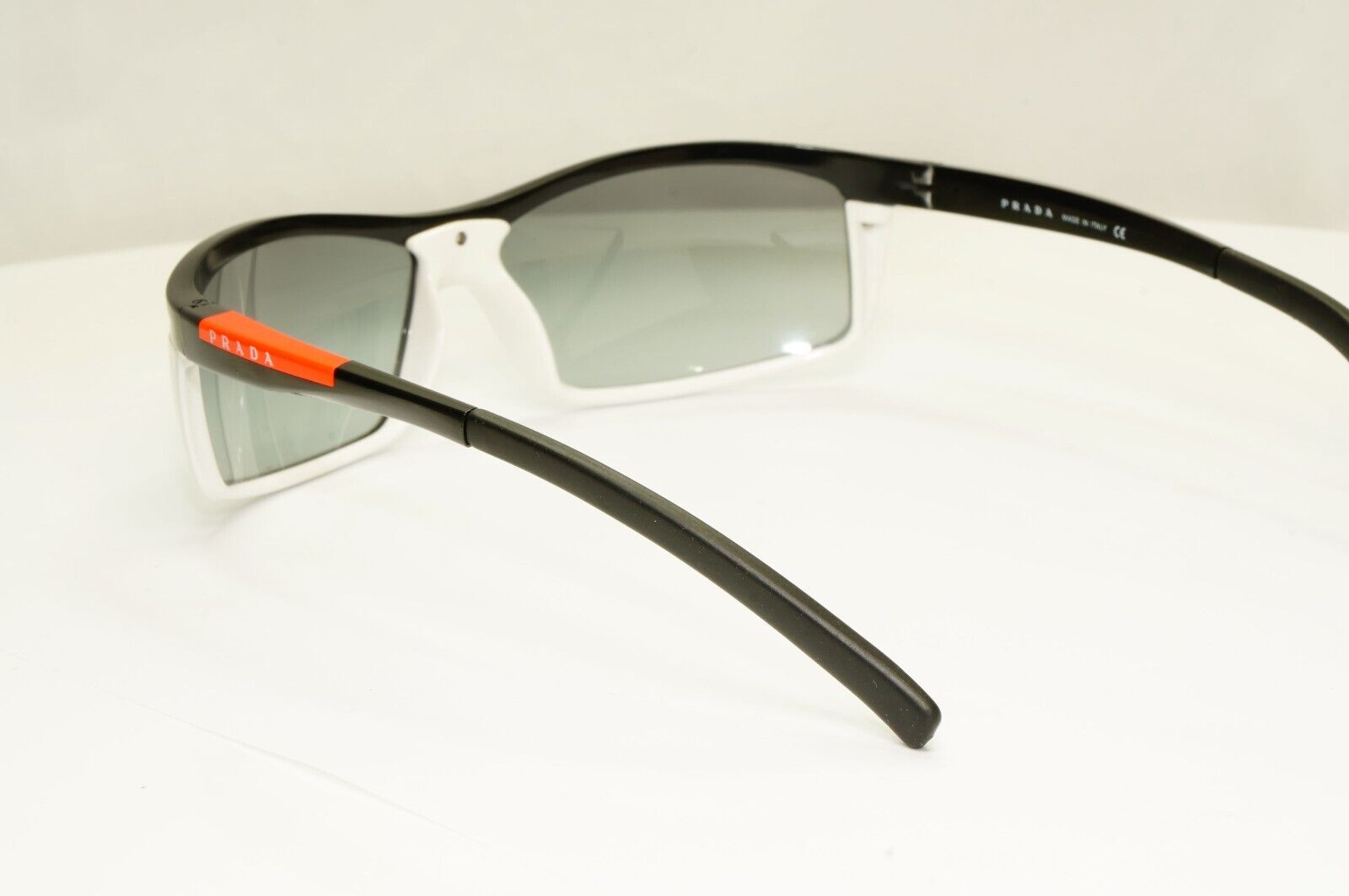 Prada 2004 Rare Sunglasses Vintage Black Smoke Gradient Mens Wrap SPS 51E PS51ES