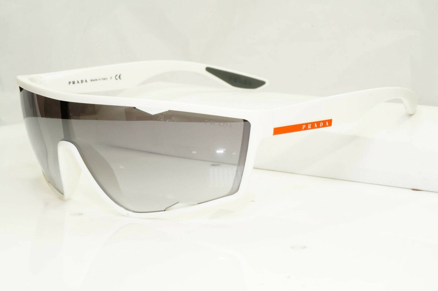 Authentic Prada Mens Sunglasses White Grey Silver Shield Visor SPS 09U TWK-5O0