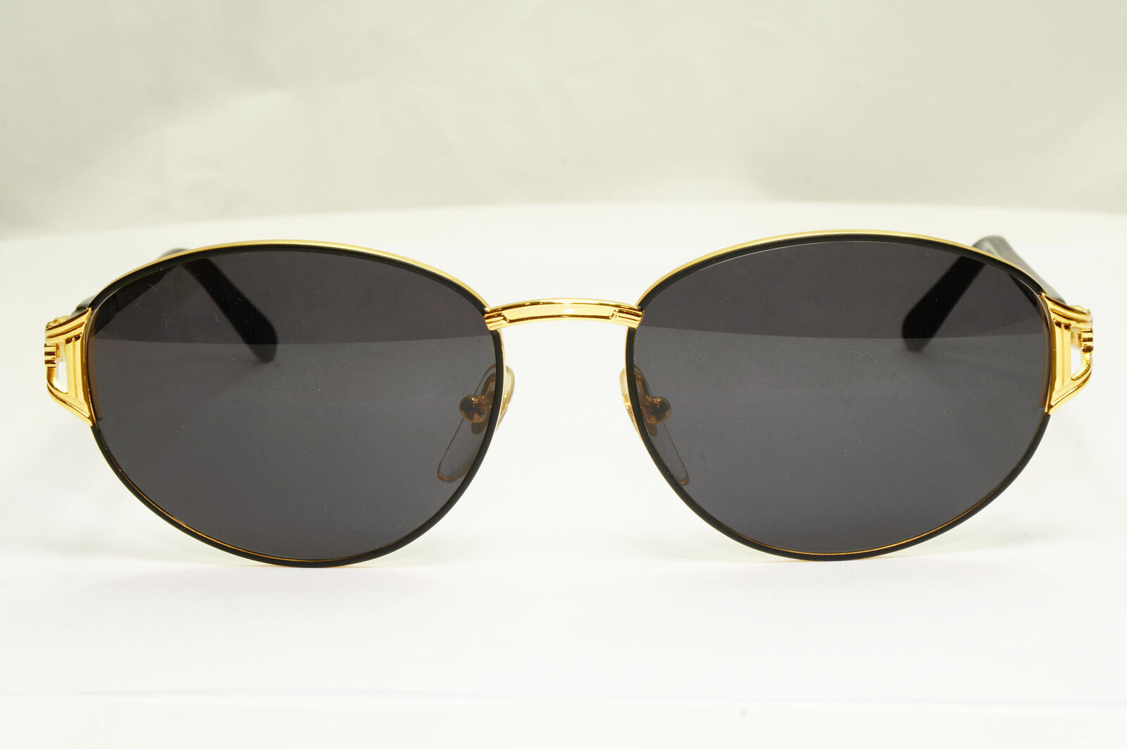 Gianni Versace 1995 Vintage Gold Medusa Black Retro Sunglasses MOD G28 COL 18L
