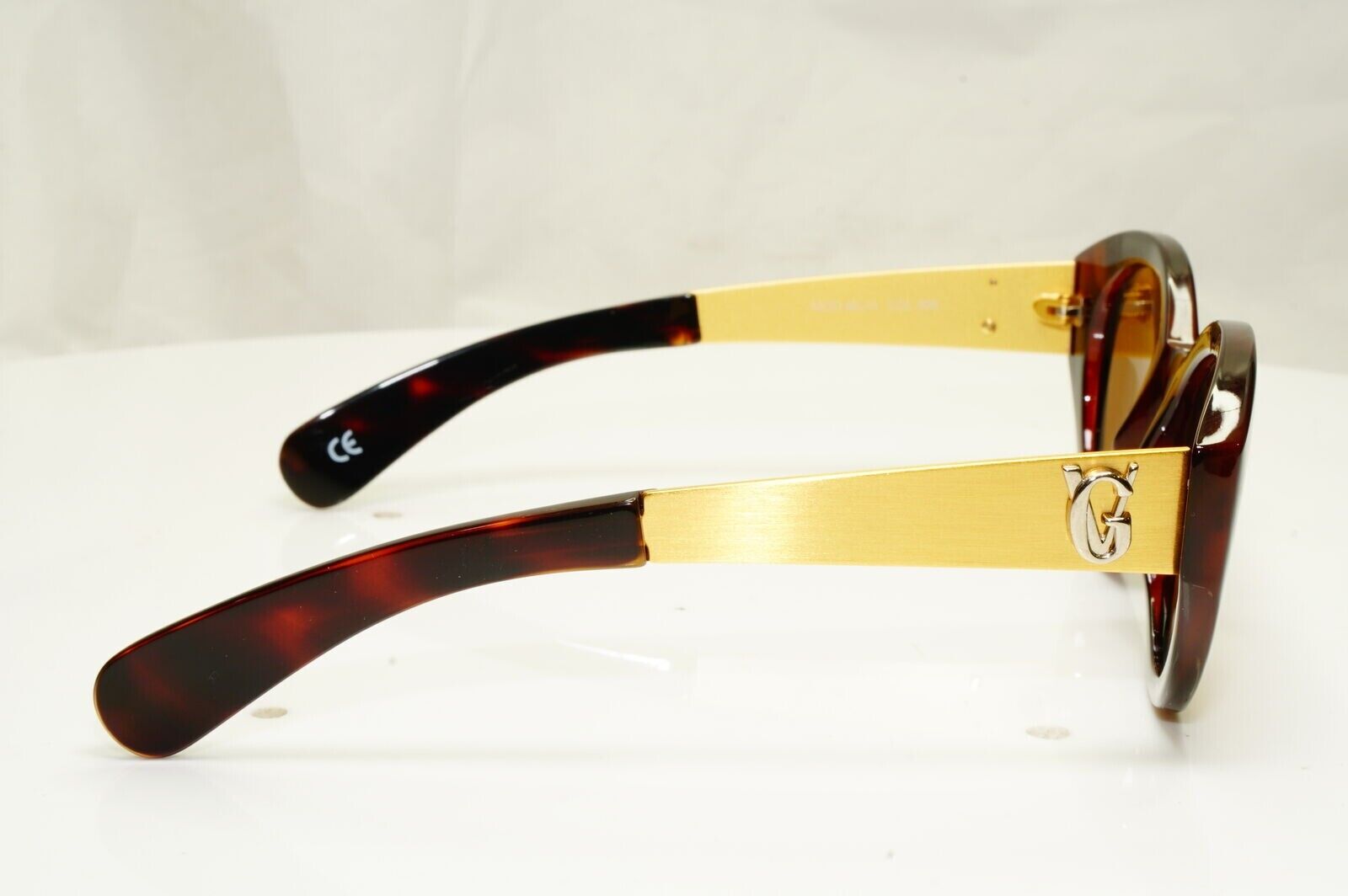 Gianni Versace 1996 Womens Vintage Gold Brown Sunglasses MOD 463/A COL 900